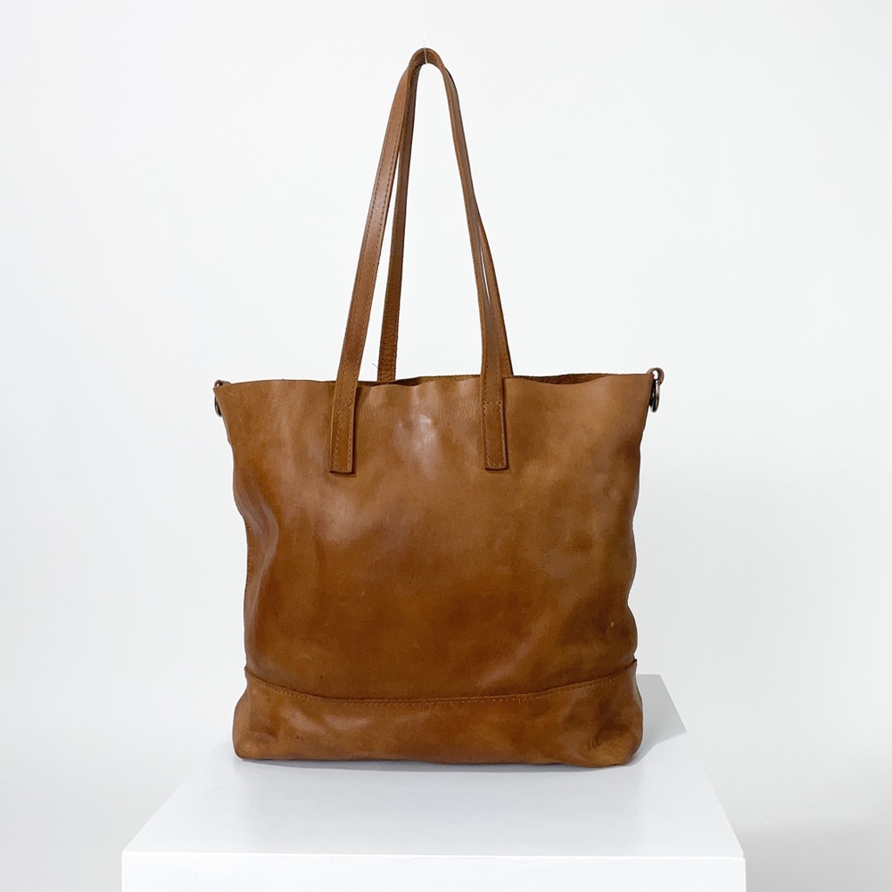ABLE Abera Tan 100% Leather Tote Bag in Cognac